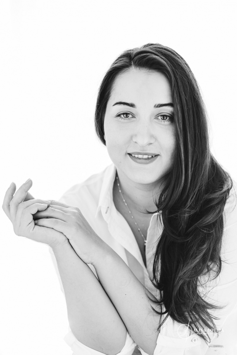 Adriana NEAGU QHHT Adriana Neagu QHHT